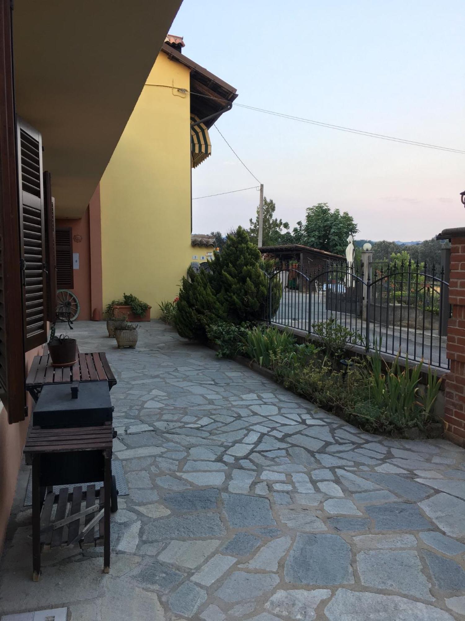 Relax Nel Noccioleto Hostal Novello Exterior foto