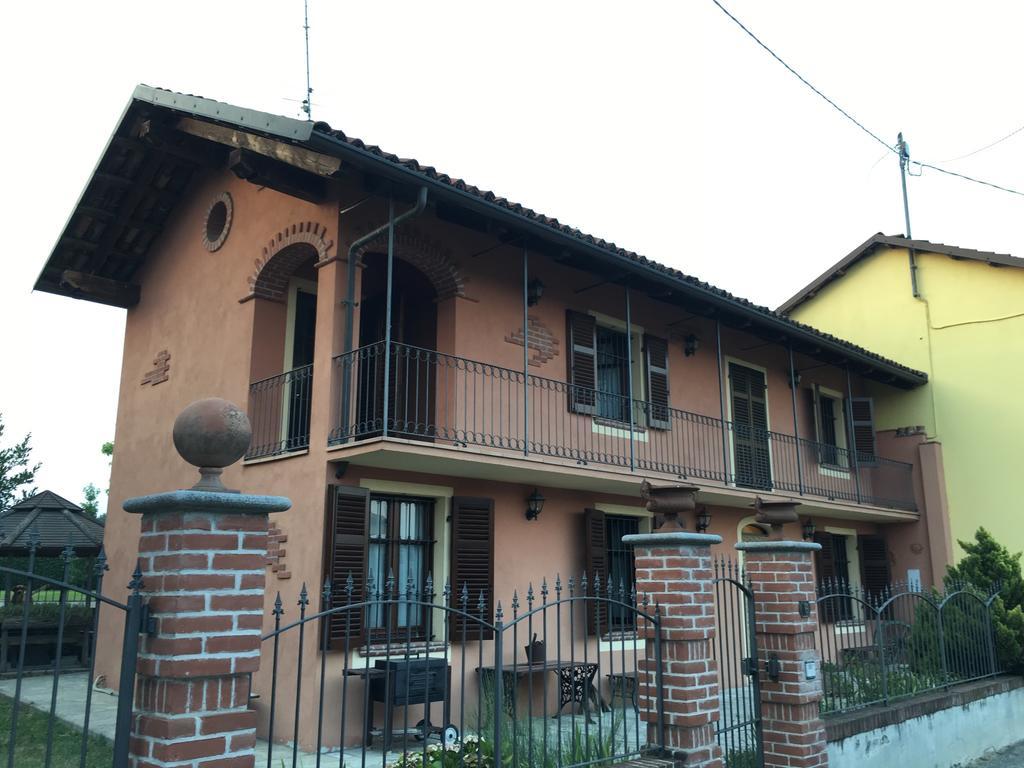 Relax Nel Noccioleto Hostal Novello Exterior foto